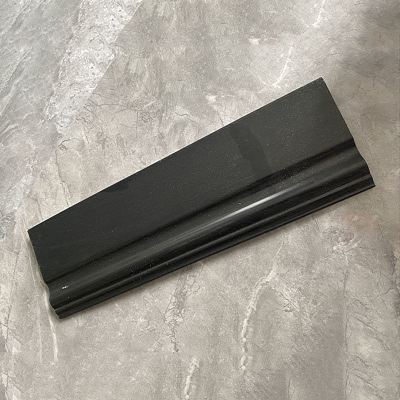 곧은 스커팅 보드 보호기 30*30mm 40*40mm 50*50mm을 둘러싸는 PVC 바닥
