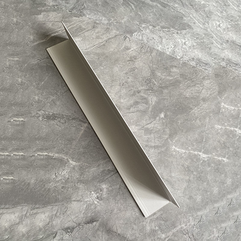 실내 높은 광택이 나는 PVC 벽면 모서리는 폭 10mm-50mm을 보호합니다
