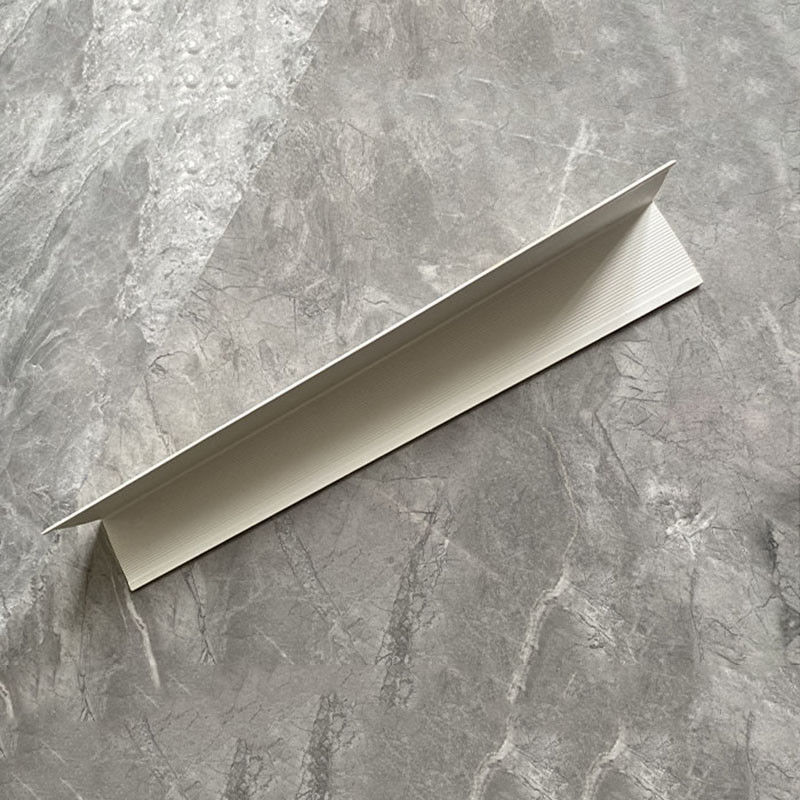 기세 증명 플라스틱 PVC 벽면 모서리는 벽면 모서리 보호를 면취가공하여 보호합니다